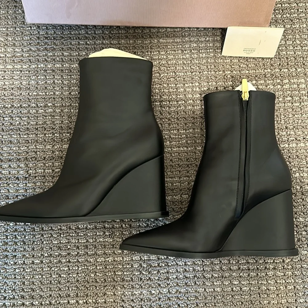 NWT Gianvito Rossi ankle boot - Picture 6 of 9